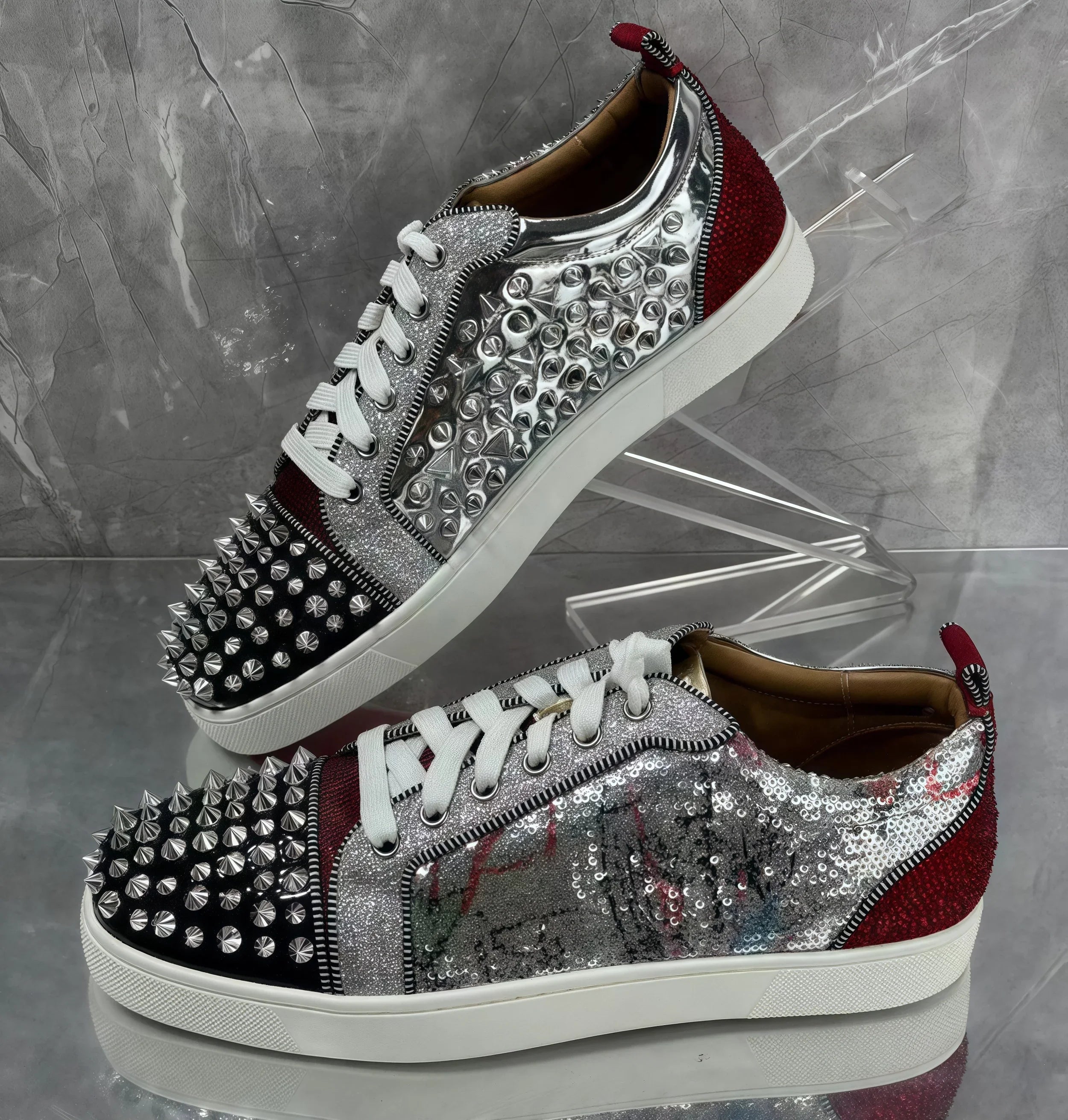 Fashion Spike Flat Heel Lace Up Female Casual Zapatillas 2025 Rivets Luxury Sneakers Woman Man Lovers Print Sports Shoes Bag Set