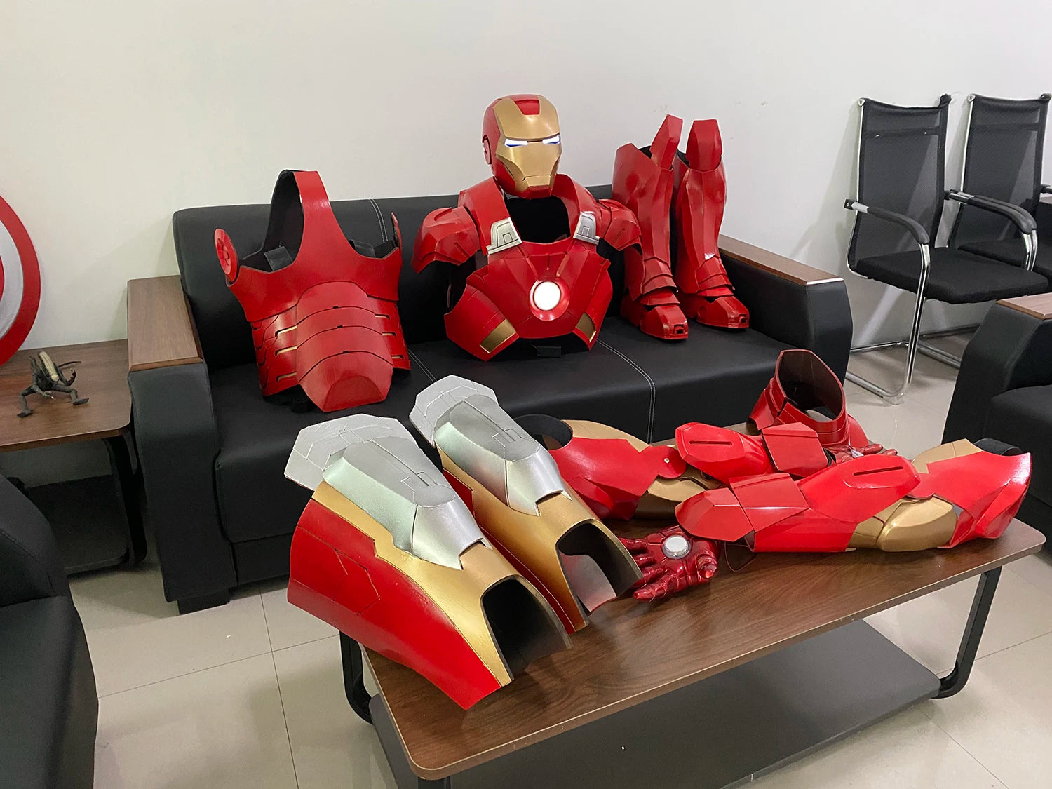 Iron Man Real Person Wearable Battle Suit 1:1 Full Body Armor Adult Robot Armor Suit Mecha Cos Clothing Model Toy Christmas Gift