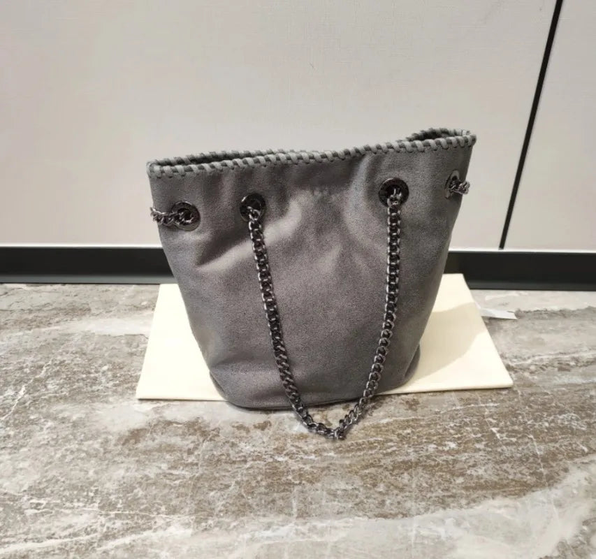 Women Bucket Bag Luxury Fashion Design Chain Shoulder Bag Casual Versatile Crossbody Messenger Bag Lady