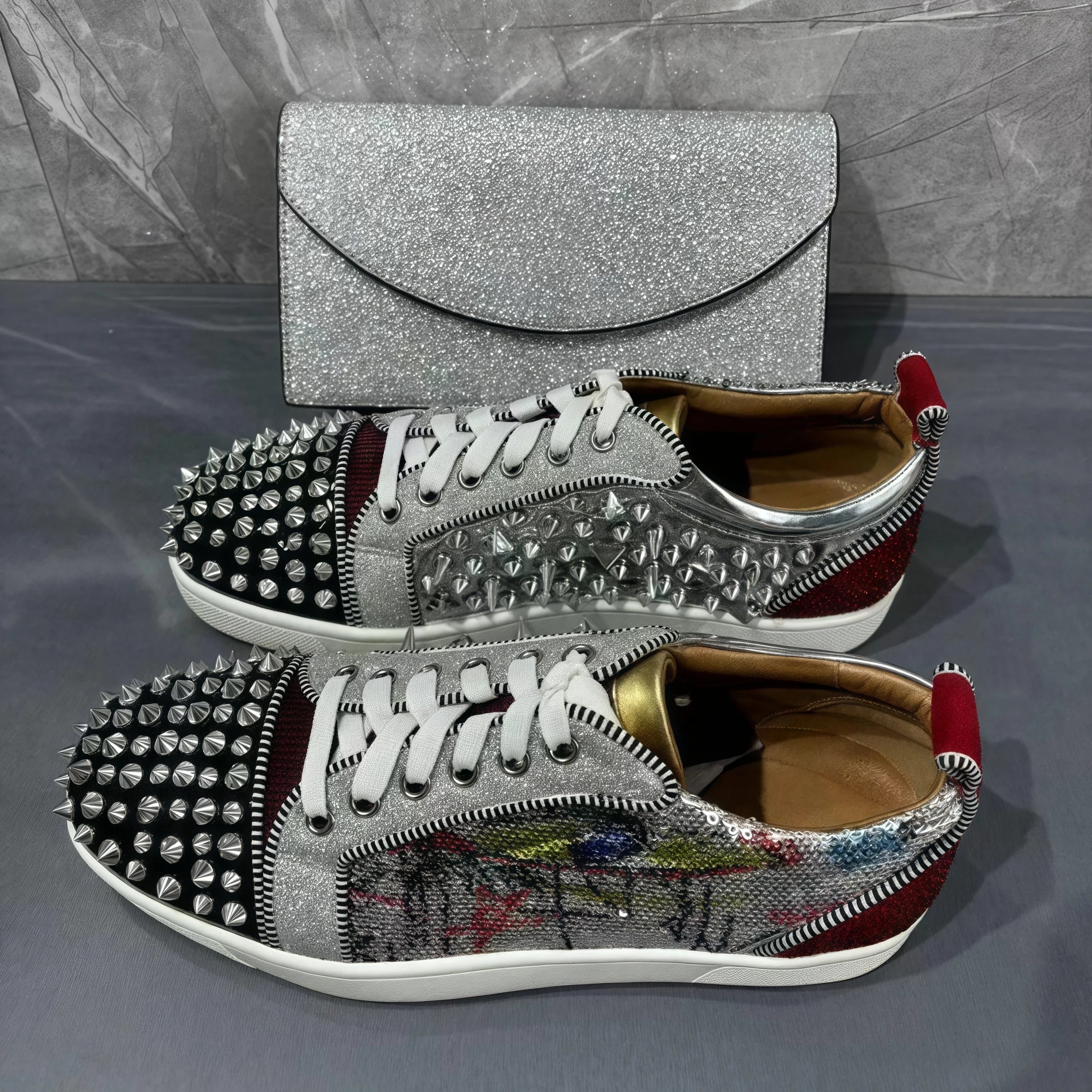 Fashion Spike Flat Heel Lace Up Female Casual Zapatillas 2025 Rivets Luxury Sneakers Woman Man Lovers Print Sports Shoes Bag Set