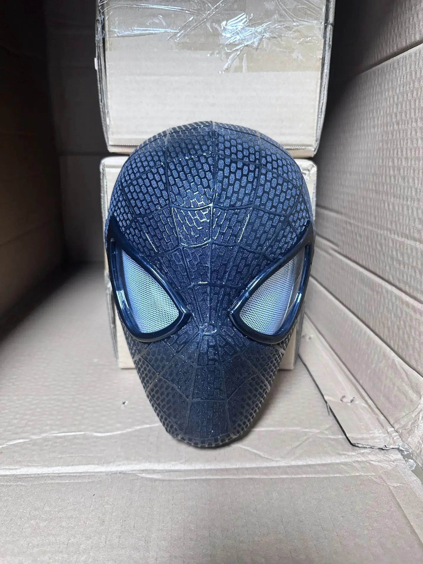Spider-Man Headgear New The Amazing Movable Mask Helmet Electric Ring Control Eye Luminous Cosplay Collection Model Toy Kid Gift